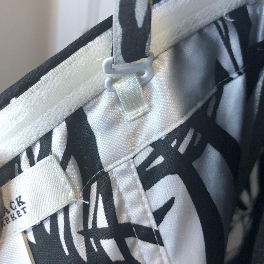 White House Black Market black white mini dress. - Picture 12 of 12